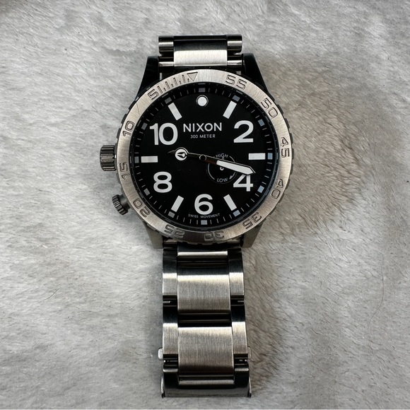 Nixon 51-30 Swiss movement watch - Picture 3 of 3
